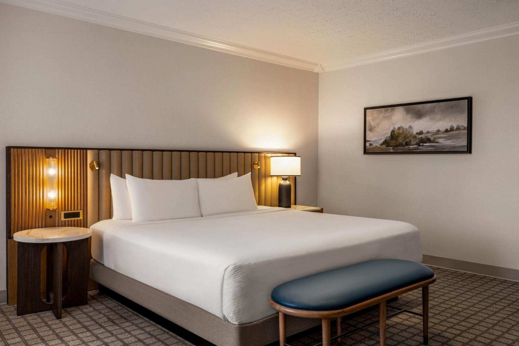 Crowne Plaza Louisville Airport Expo Ctr By Ihg Экстерьер фото