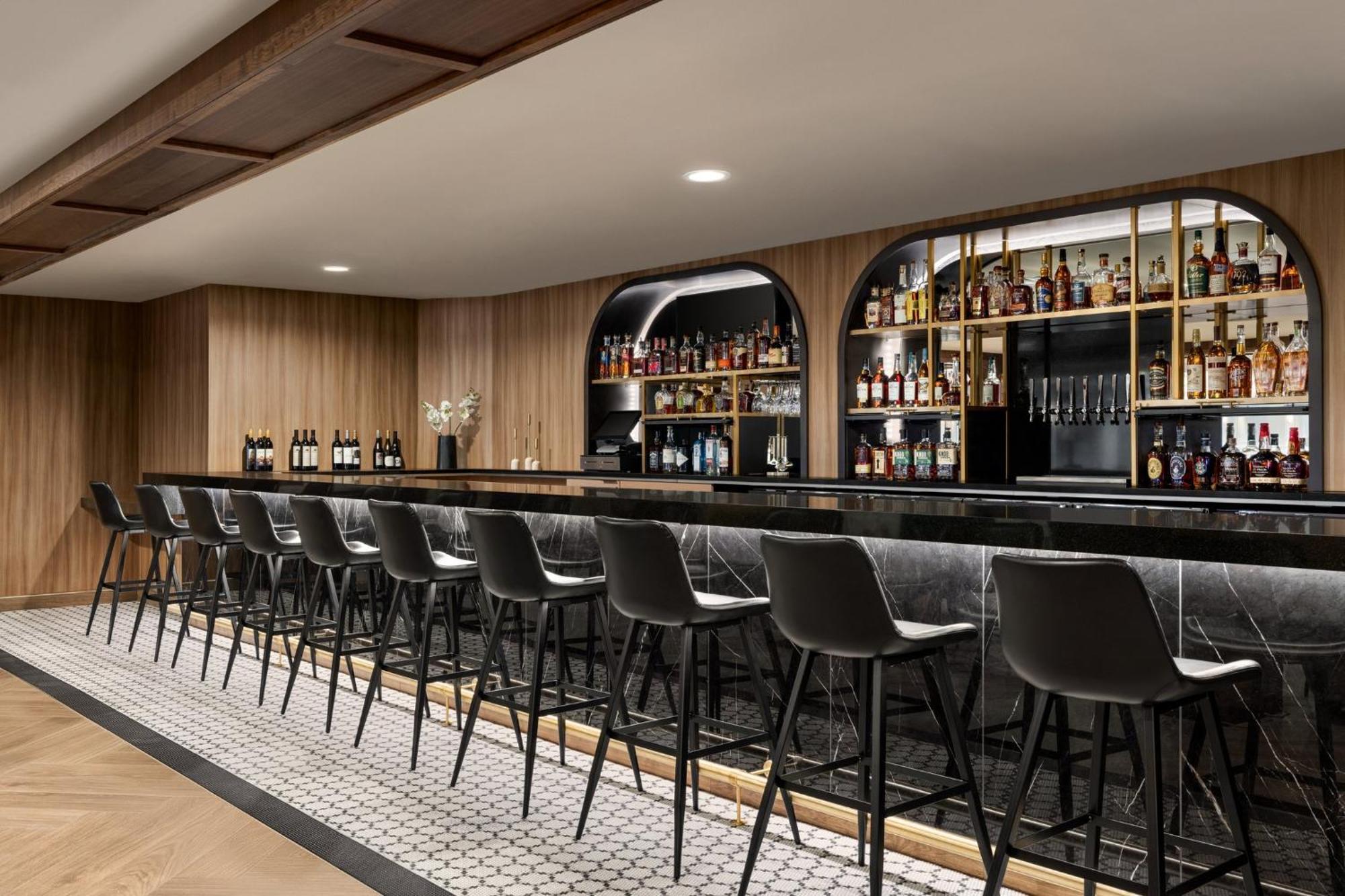 Crowne Plaza Louisville Airport Expo Ctr By Ihg Экстерьер фото