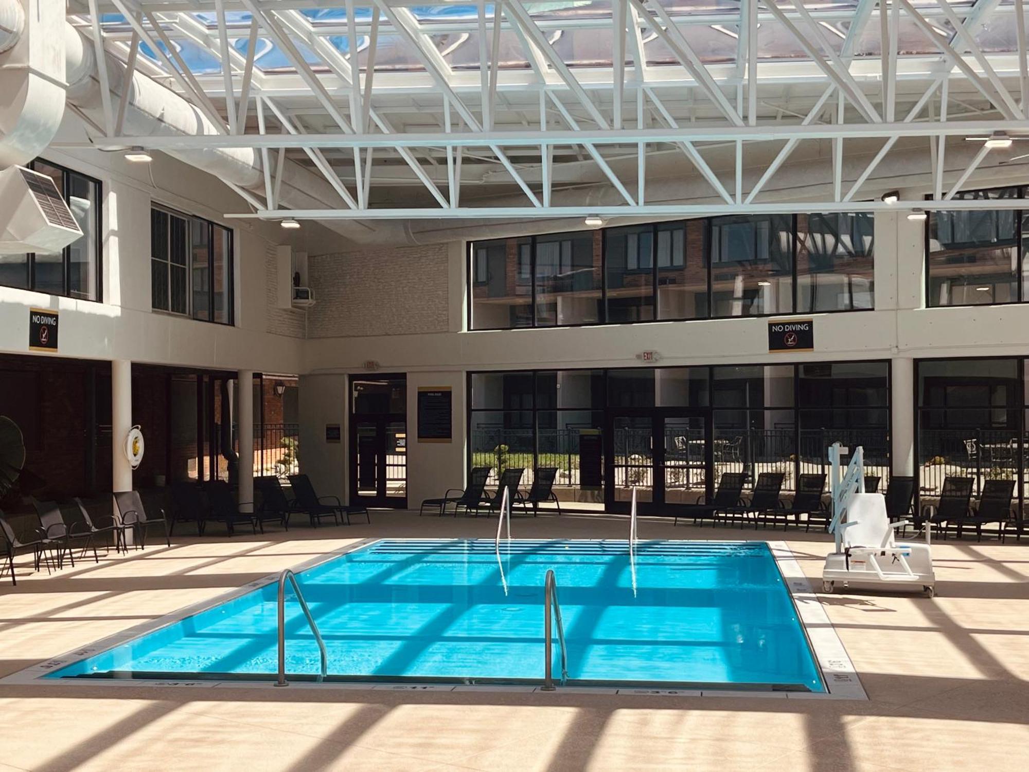 Crowne Plaza Louisville Airport Expo Ctr By Ihg Экстерьер фото